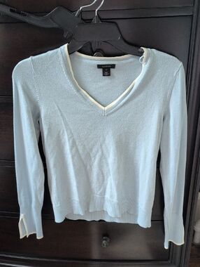 Halogen Pale Blue V-Neck Sweater with Cream Trim
